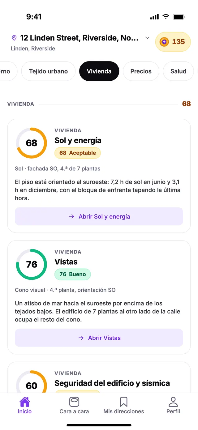 El grupo Vivienda en la pantalla de Inicio de TownSpec, con una dirección de ejemplo.