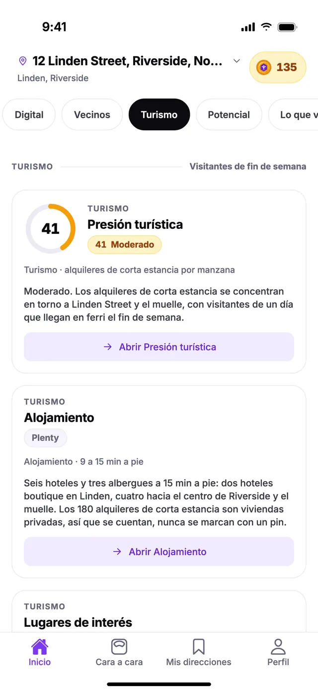 El grupo Turismo en la pantalla de Inicio de TownSpec, con una dirección de ejemplo.